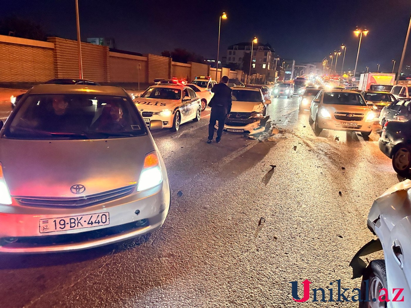 Bakıda zəncirvari qəza oldu - VİDEO